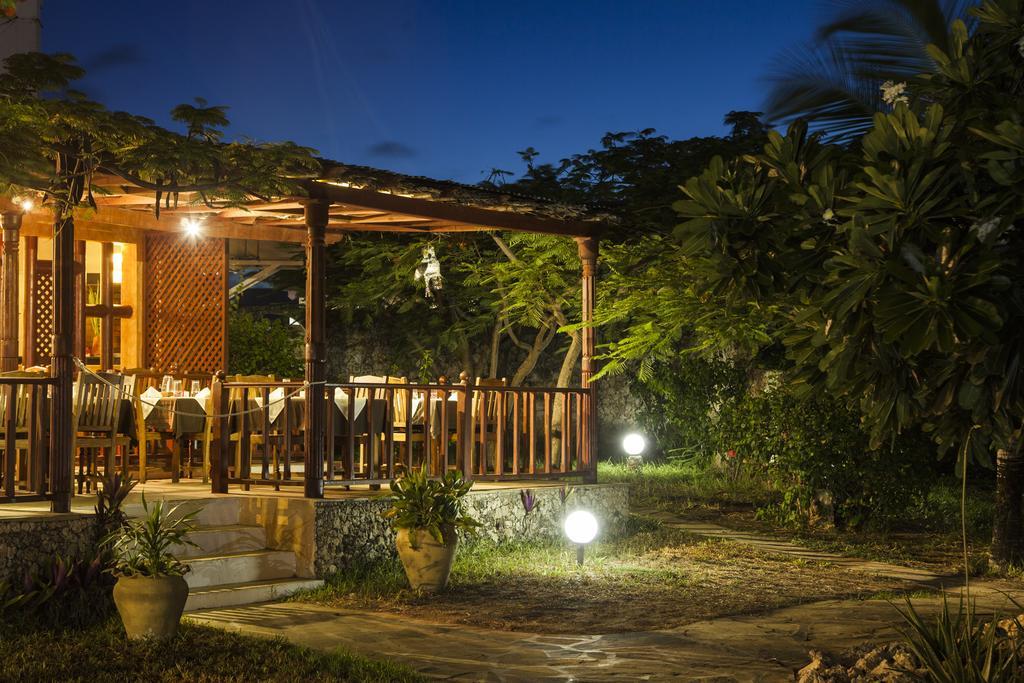 Crystal Bay Resort Watamu Exterior photo